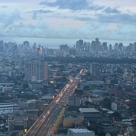 Celandine Residence In Quezon City Caloocan Экстерьер фото