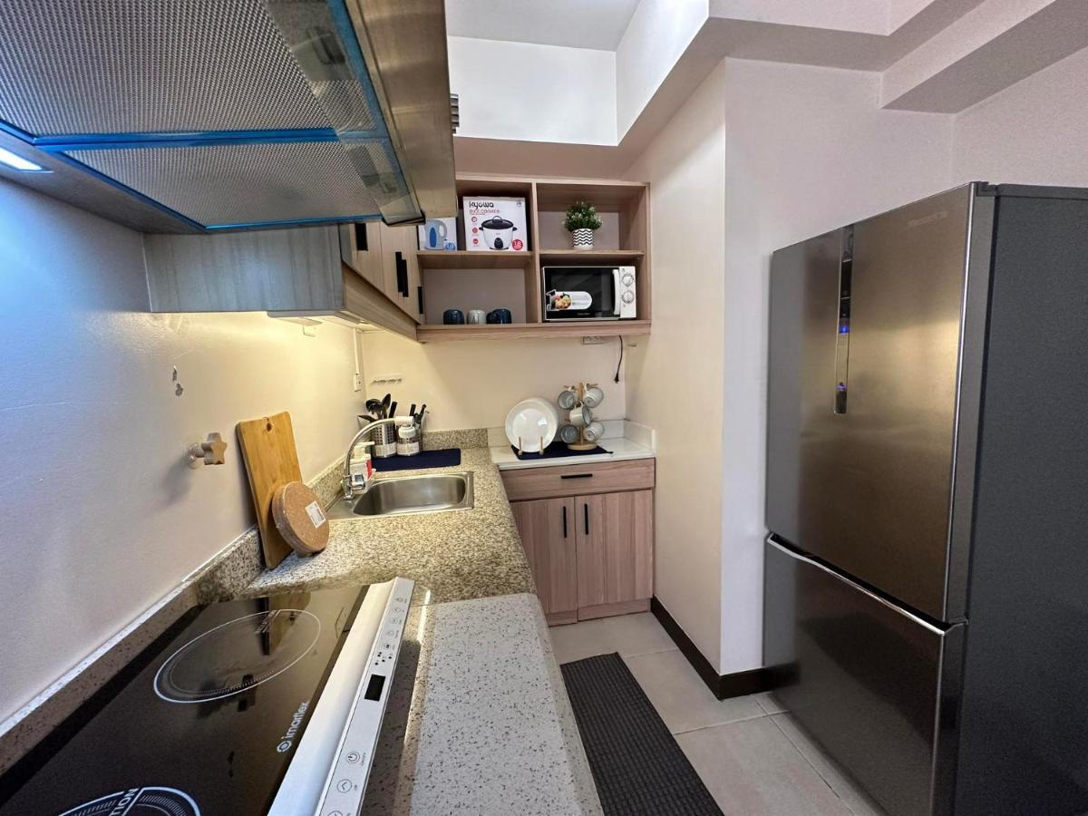 Celandine Residence In Quezon City Caloocan Экстерьер фото