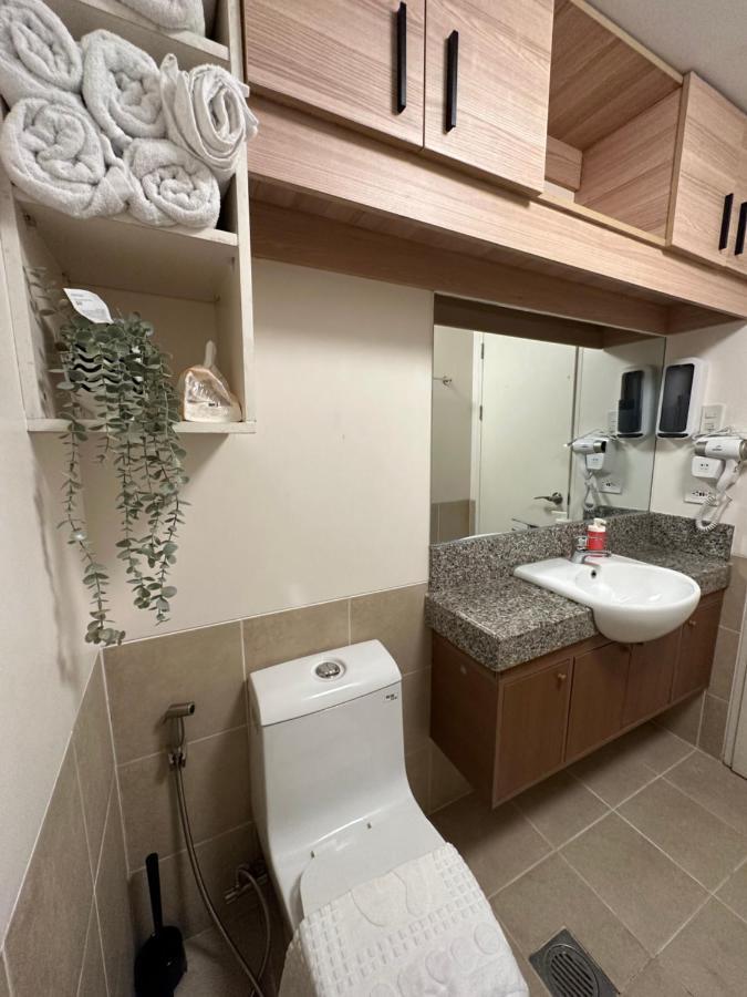 Celandine Residence In Quezon City Caloocan Экстерьер фото