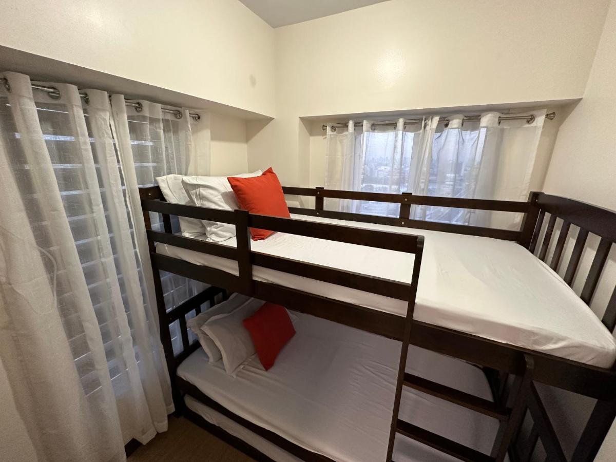 Celandine Residence In Quezon City Caloocan Экстерьер фото